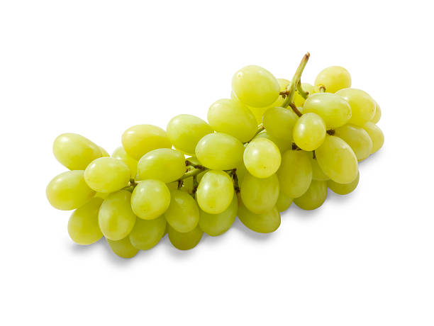 Trosje witte druiven op een witte achtergrond